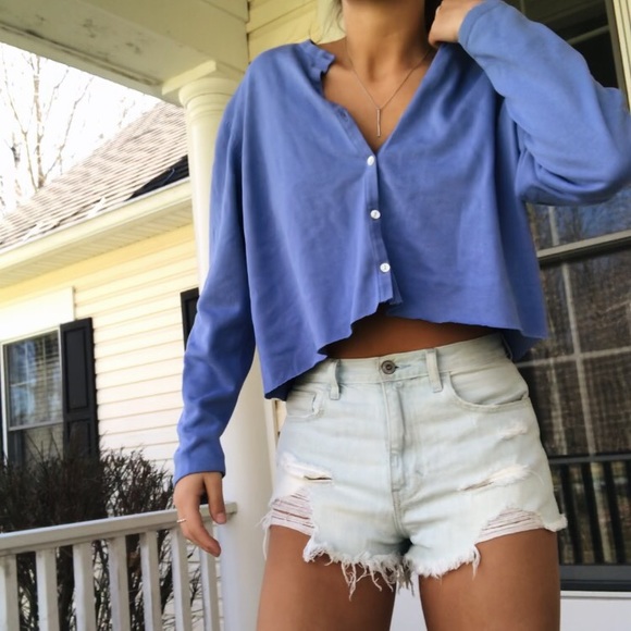 Cropped Sweater - Picture 2 of 4